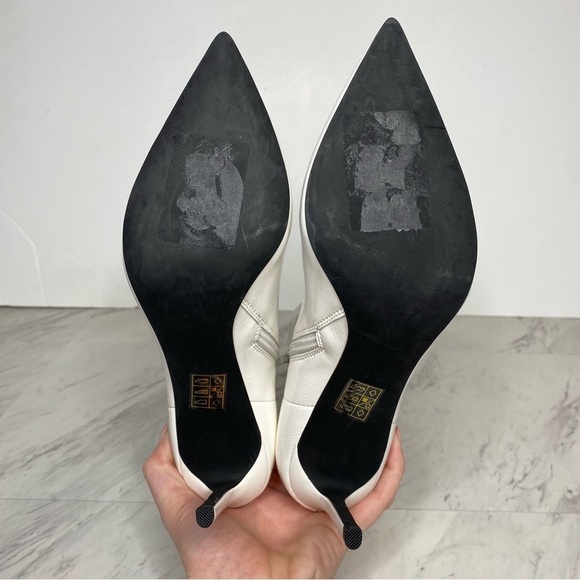 Jeffery Campbell Pointy Toe Faux Leather White Bootie 8 1/2 - Picture 13 of 14